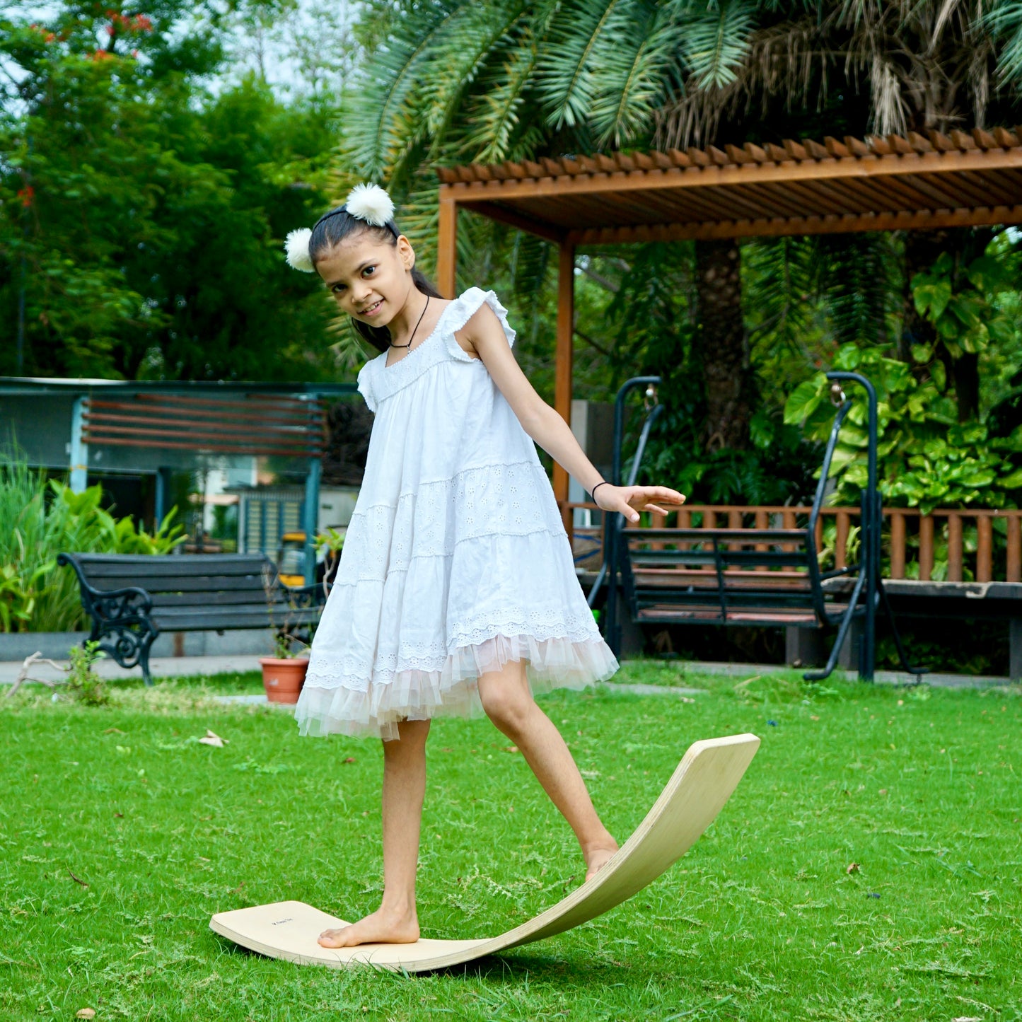 Balancing toys - Curved Balancing Board